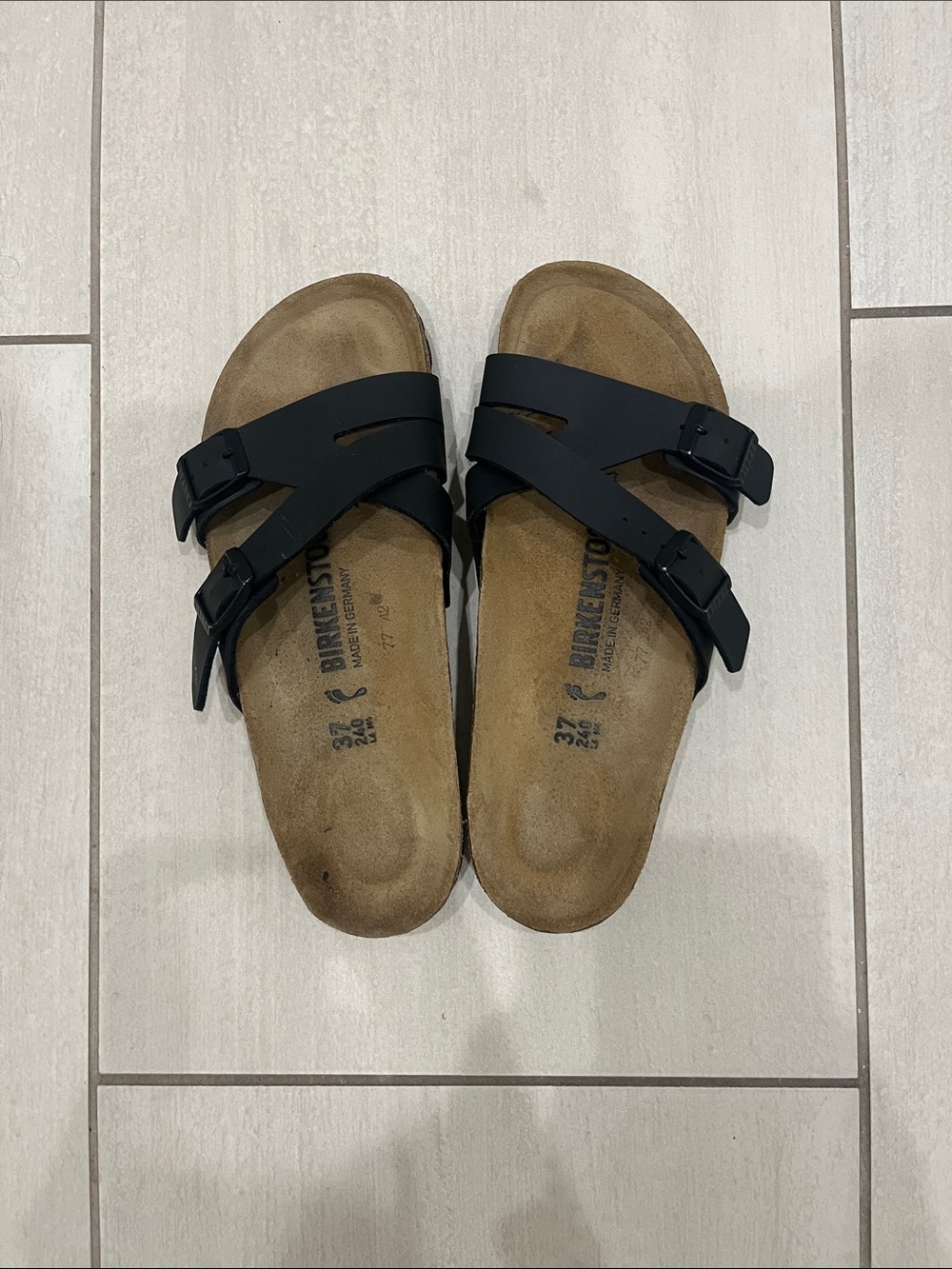 Birkenstock Black Double Strap Slide Sandals - Picture 3 of 6